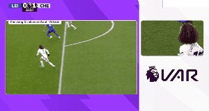 1732367107787015250.gif lei che 5.gif